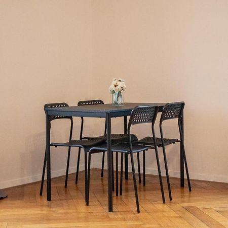 וינה Roomy 2Br Apt. Near Akh -Perfect For Longstays מראה חיצוני תמונה