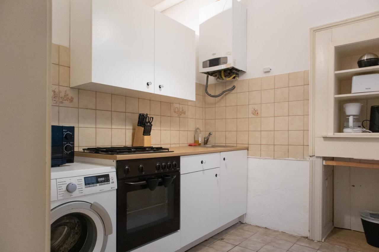 וינה Roomy 2Br Apt. Near Akh -Perfect For Longstays מראה חיצוני תמונה